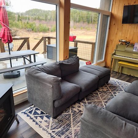 Les Chalets Double K # 2 サン・タレクシ・デ・モン エクステリア 写真