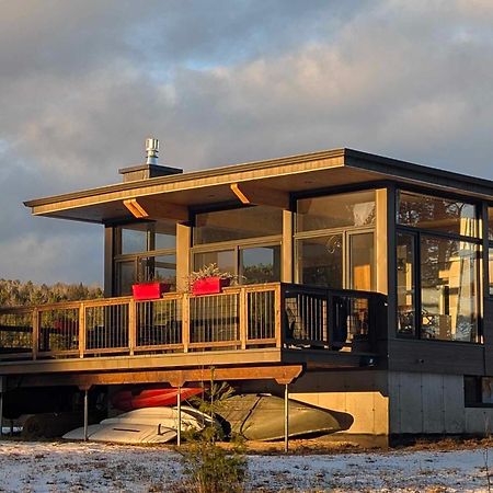 Les Chalets Double K # 2 サン・タレクシ・デ・モン エクステリア 写真